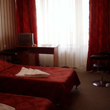 Hotel Mirniy Resort Одеса Екстериор снимка