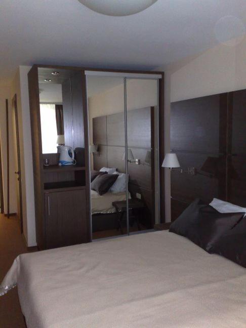 Hotel Mirniy Resort Одеса Екстериор снимка